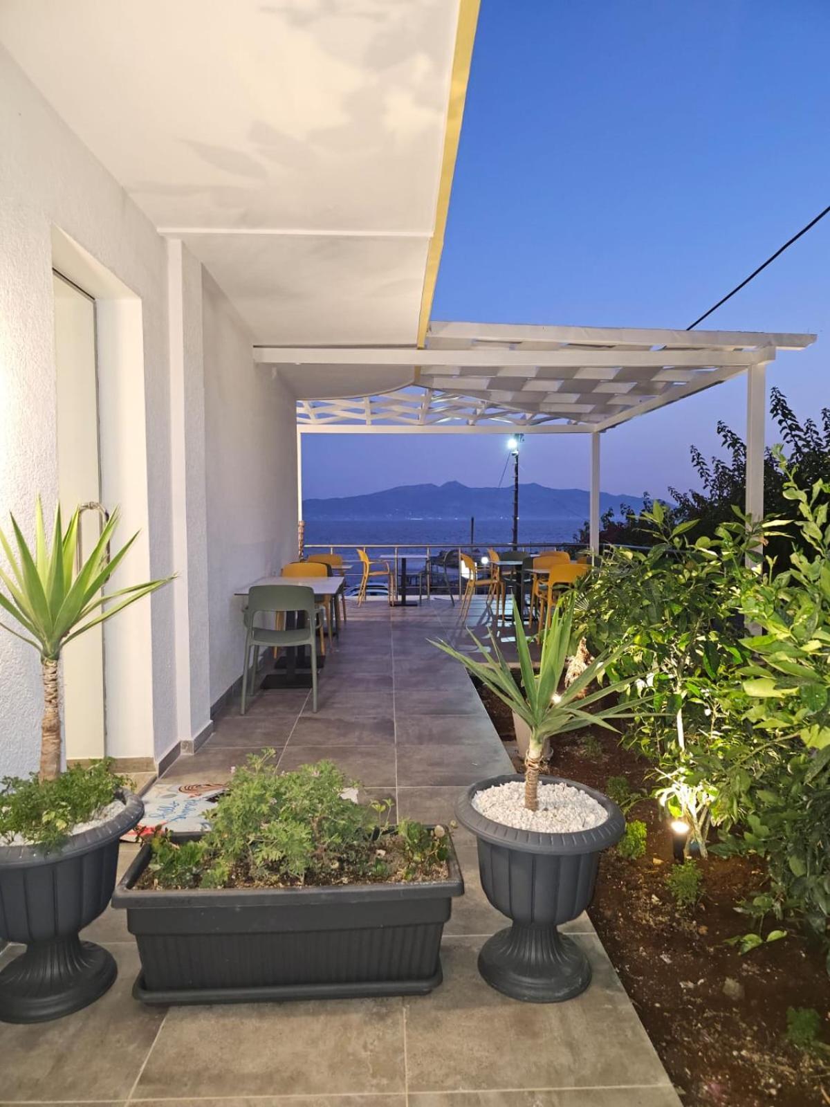Ardit Seaside Rooms Sarandë 外观 照片