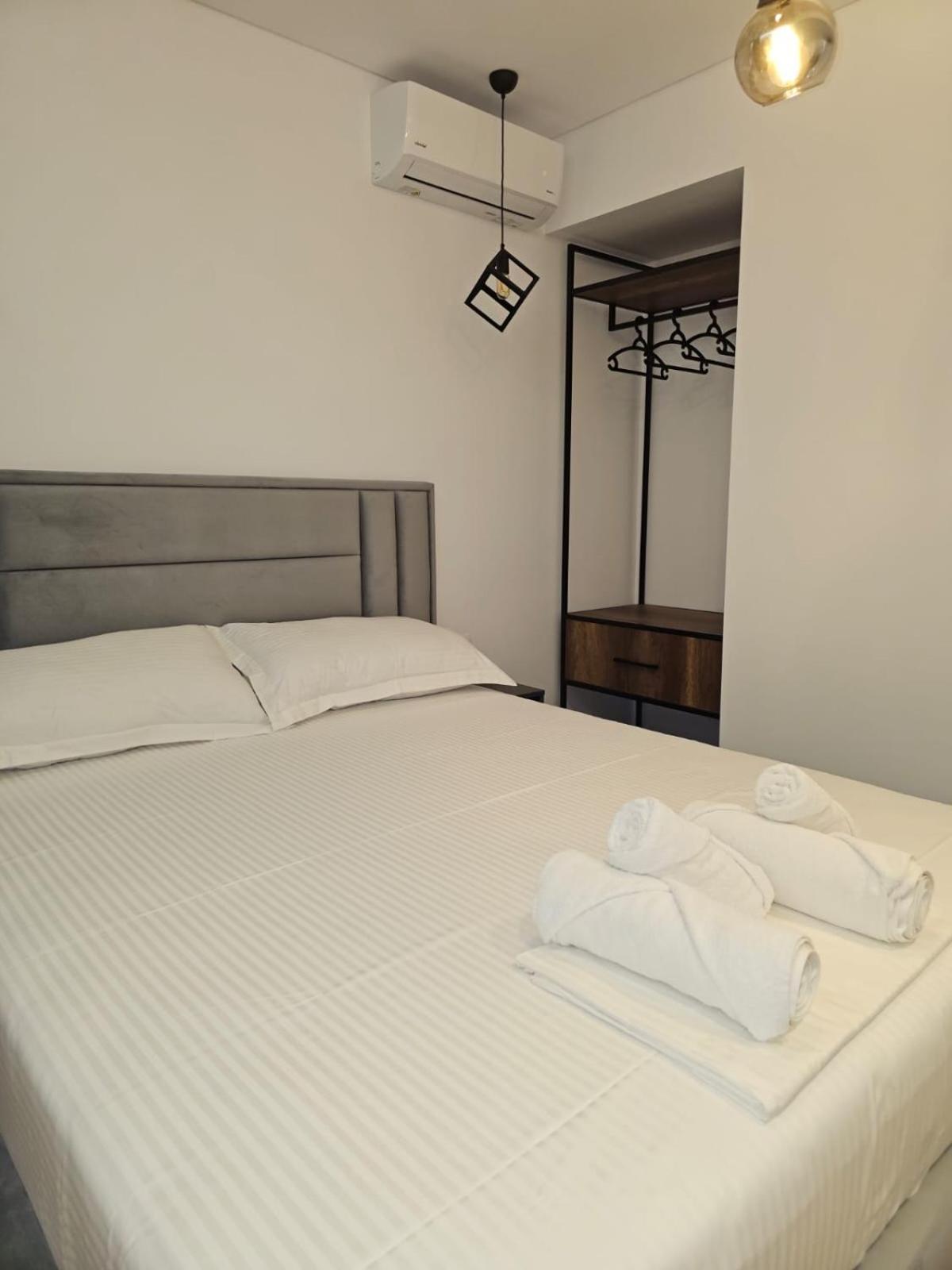 Ardit Seaside Rooms Sarandë 外观 照片