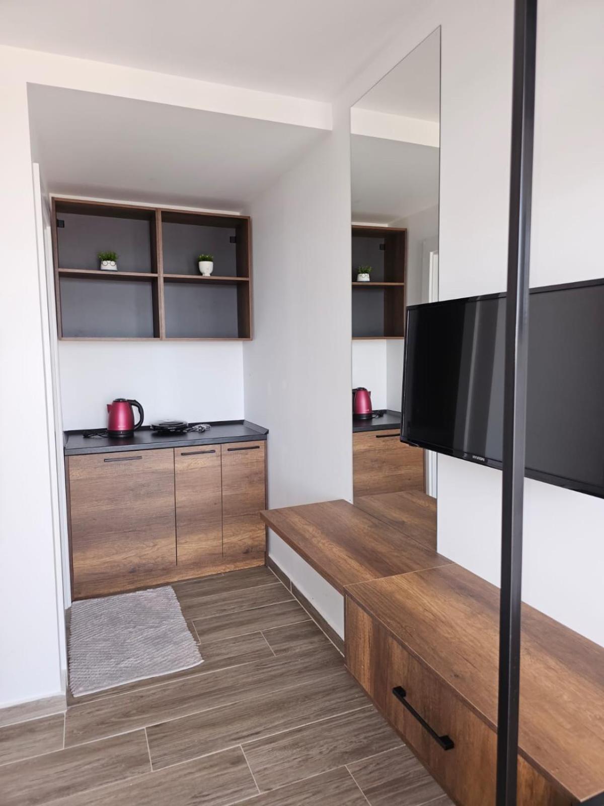 Ardit Seaside Rooms Sarandë 外观 照片