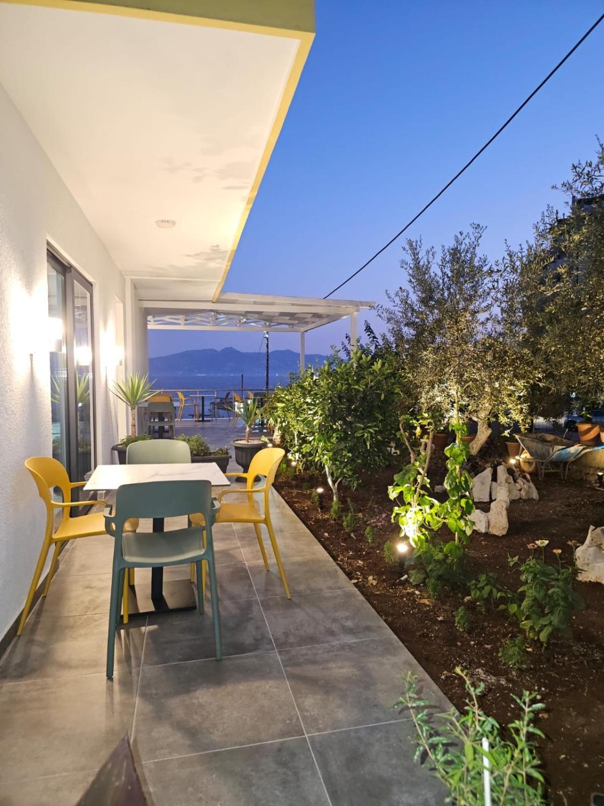Ardit Seaside Rooms Sarandë 外观 照片