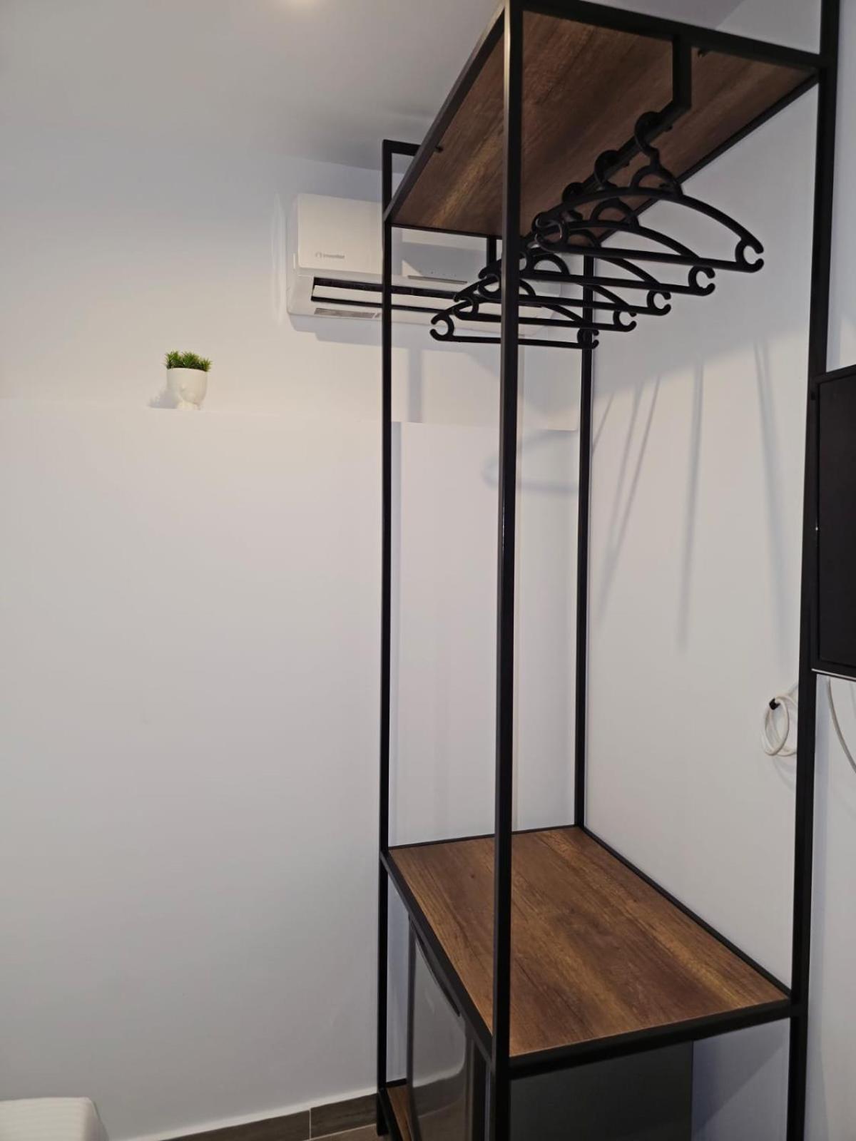 Ardit Seaside Rooms Sarandë 外观 照片